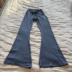 Offline by Aerie Steel Blue Flare Leggings EUC